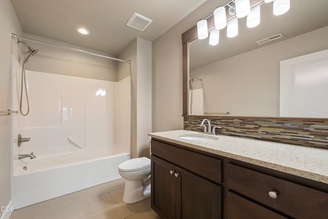1646 NW Upas Avenue, Redmond, OR 97756