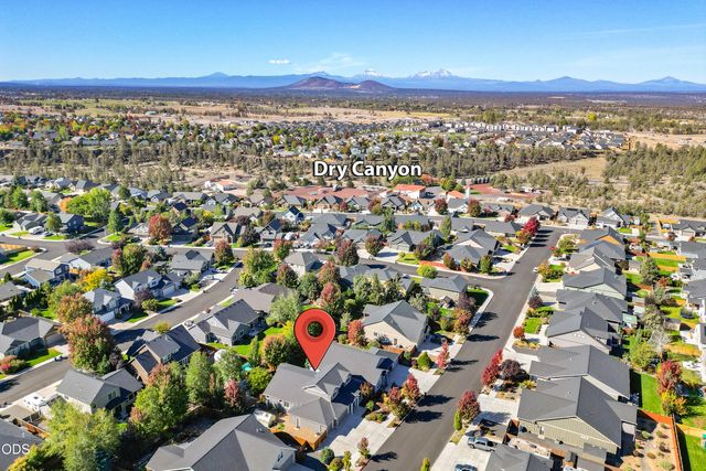 1646 NW Upas Avenue, Redmond, OR 97756