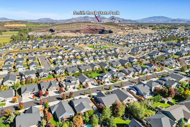 1646 NW Upas Avenue, Redmond, OR 97756