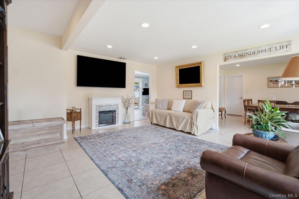 45 Polo Road, Massapequa, NY 11758 — photo 5