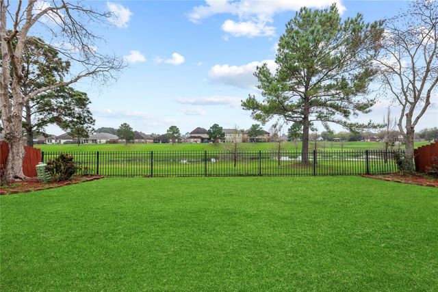 8107 Pavona Ridge Lane, Houston, TX 77040