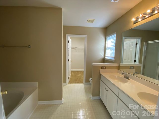 9513 Wilson Hall Drive, Charlotte, NC 28277