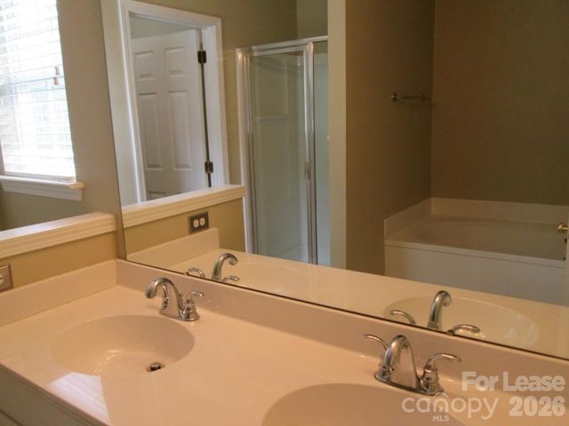 9513 Wilson Hall Drive, Charlotte, NC 28277