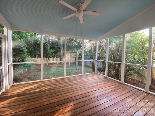 9513 Wilson Hall Drive, Charlotte, NC 28277