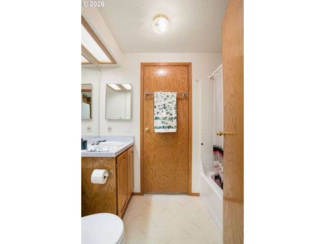 3700 BABCOCK Ln 87, Eugene, OR 97401