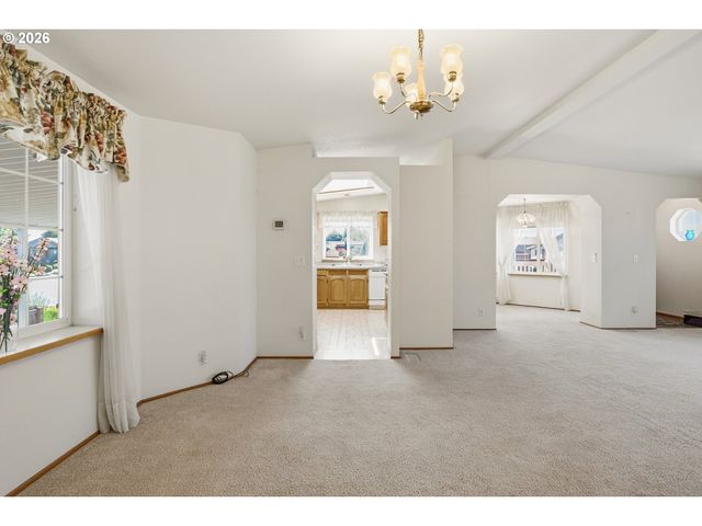 3700 BABCOCK Ln 87, Eugene, OR 97401