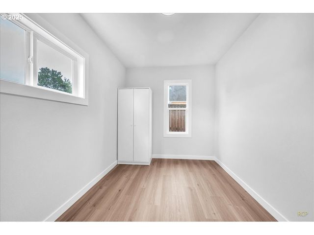 328 18TH Ave, Longview, WA 98632