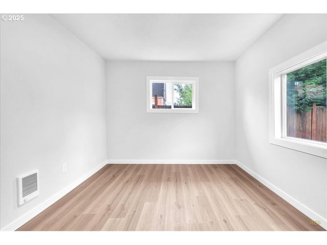 328 18TH Ave, Longview, WA 98632