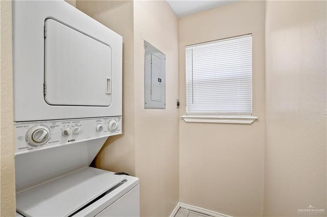 1800 Oasis Avenue 102, Mission, TX 78572