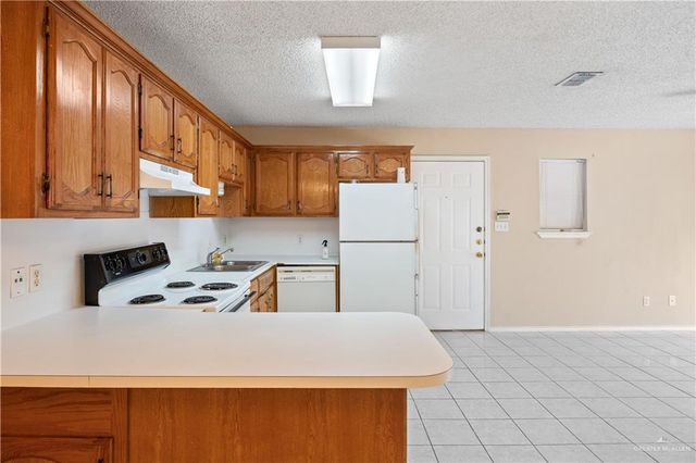 1800 Oasis Avenue 102, Mission, TX 78572