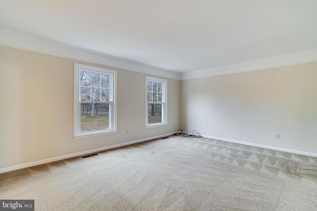 6095 MANOR LN, La Plata, MD 20646