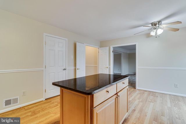 6095 MANOR LN, La Plata, MD 20646