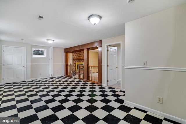 6095 MANOR LN, La Plata, MD 20646