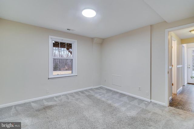 6095 MANOR LN, La Plata, MD 20646