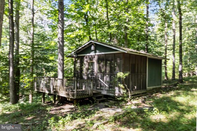 6095 MANOR LN, La Plata, MD 20646