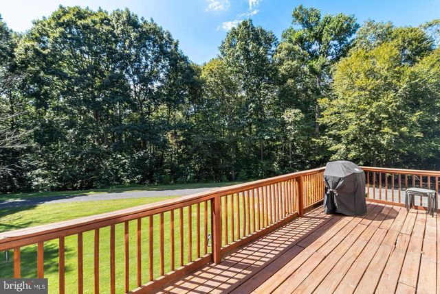 6095 MANOR LN, La Plata, MD 20646