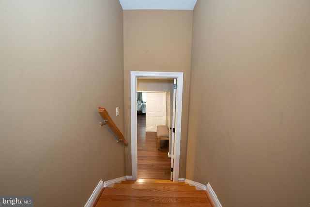 1717 MARTINS LN, Gladwyne, PA 19035