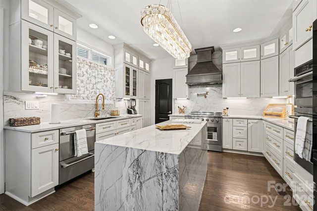 7233 Mcewen Place, Mint Hill, NC 28227