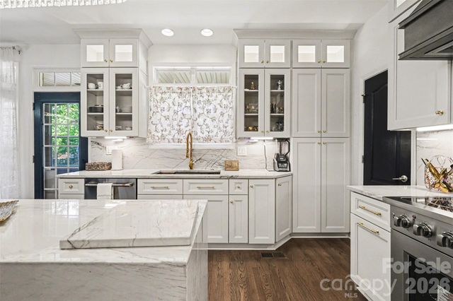 7233 Mcewen Place, Mint Hill, NC 28227