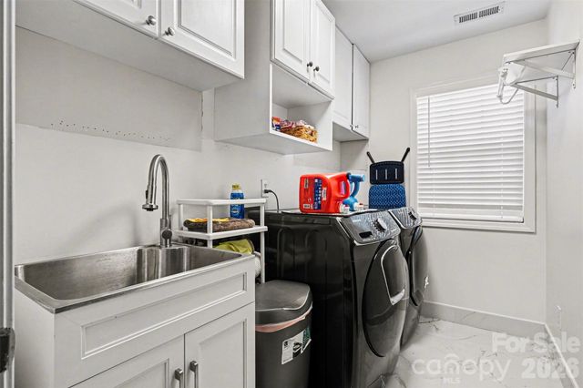 7233 Mcewen Place, Mint Hill, NC 28227