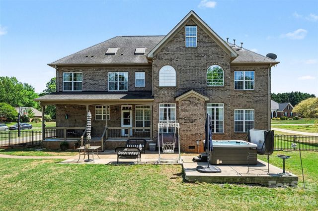 7233 Mcewen Place, Mint Hill, NC 28227
