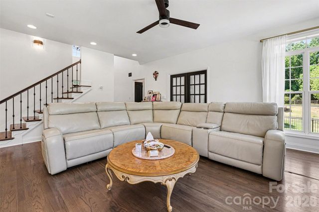 7233 Mcewen Place, Mint Hill, NC 28227