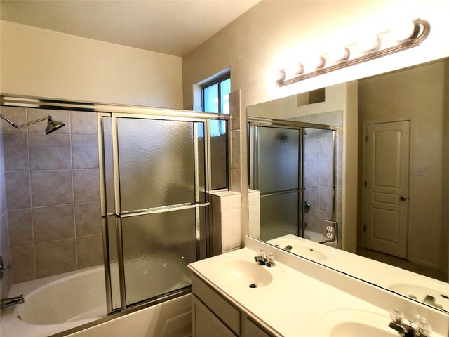 4620 W William Cannon DR 5, Austin, TX 78749