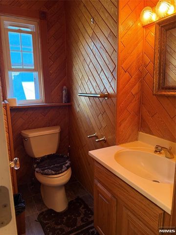 62-64 Shephard Avenue, Newark, NJ 07112