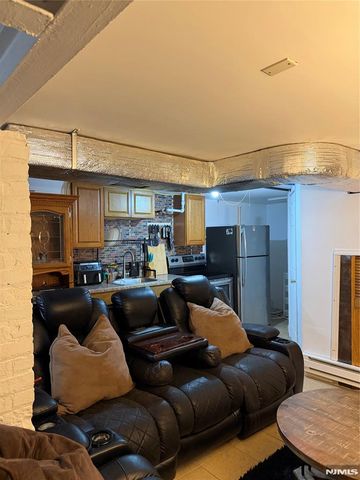 62-64 Shephard Avenue, Newark, NJ 07112