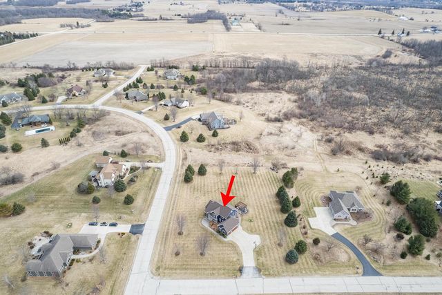 2394 Wildlife COURT, Richfield, WI 53076