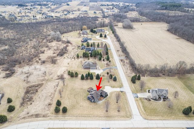 2394 Wildlife COURT, Richfield, WI 53076
