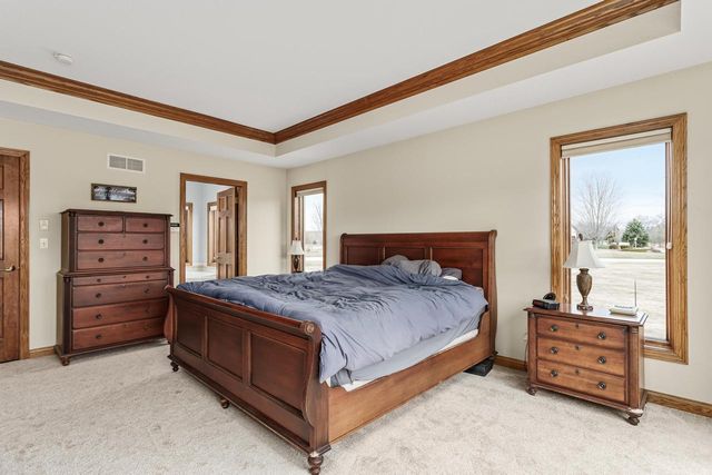 2394 Wildlife COURT, Richfield, WI 53076