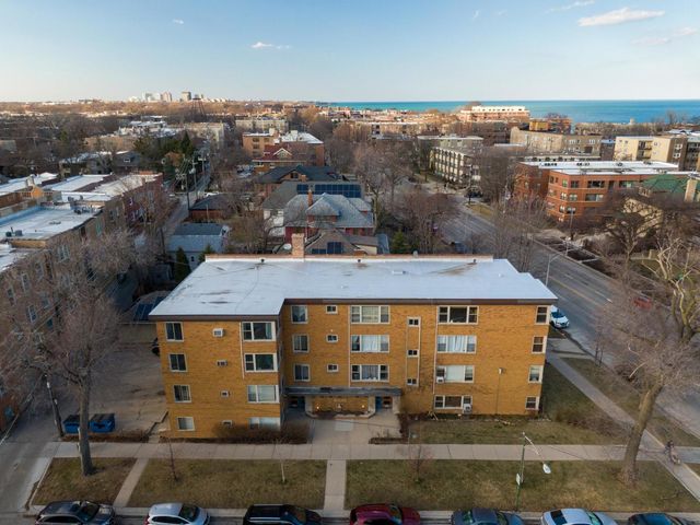 7404 N Sheridan Road G, Chicago, IL 60626