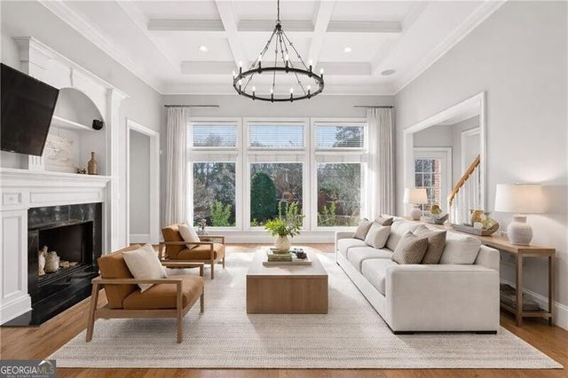 1841 E Gate Cove, Dunwoody, GA 30338