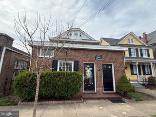 1004 PRINCE EDWARD ST, Fredericksburg, VA 22401