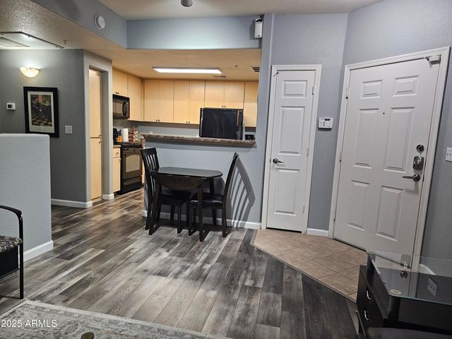 18416 N CAVE CREEK Road 2013, Phoenix, AZ 85032