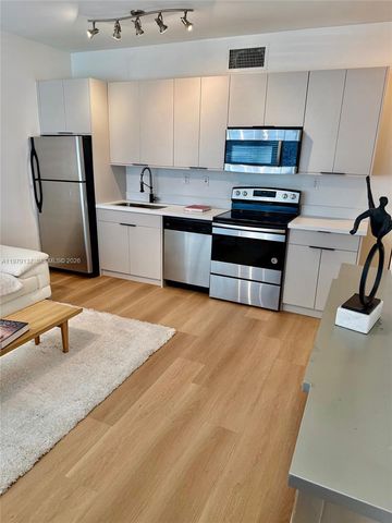 611 11th St 104, Miami Beach, FL 33139