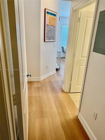 611 11th St 104, Miami Beach, FL 33139