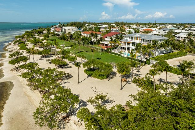 W 88 Plaza Del Lago, Lower Matecumbe, FL 33036