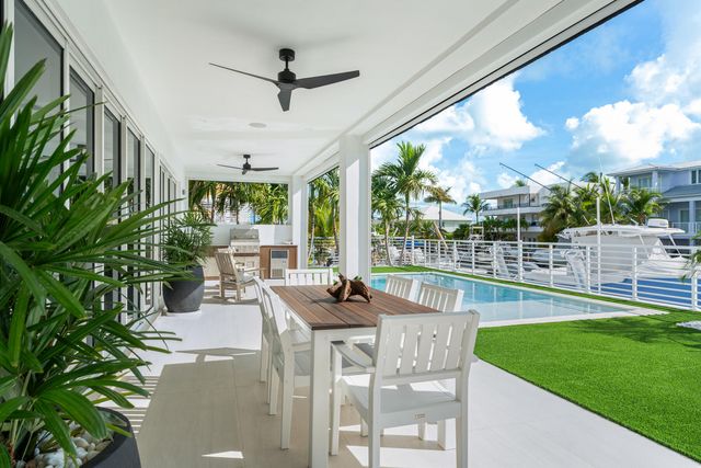 W 88 Plaza Del Lago, Lower Matecumbe, FL 33036