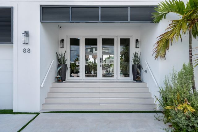 W 88 Plaza Del Lago, Lower Matecumbe, FL 33036