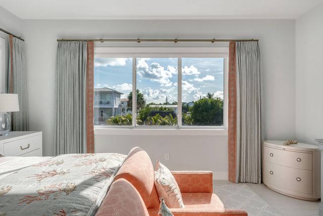 W 88 Plaza Del Lago, Lower Matecumbe, FL 33036