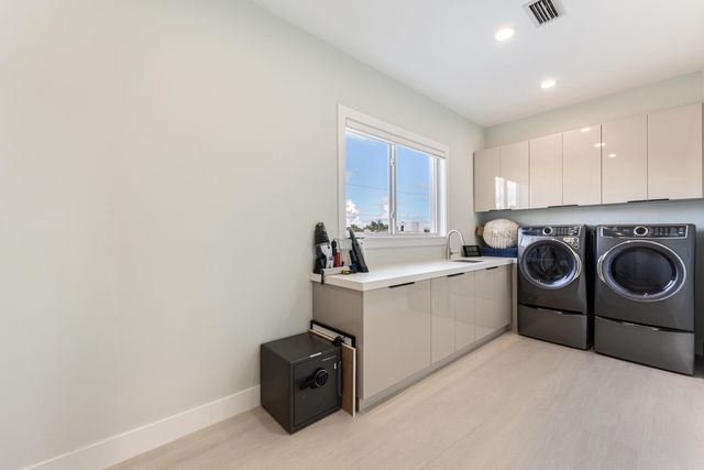 W 88 Plaza Del Lago, Lower Matecumbe, FL 33036