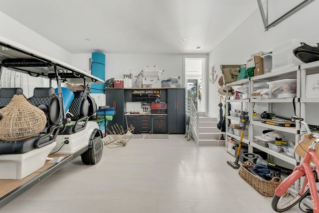 W 88 Plaza Del Lago, Lower Matecumbe, FL 33036