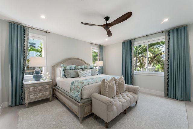 W 88 Plaza Del Lago, Lower Matecumbe, FL 33036