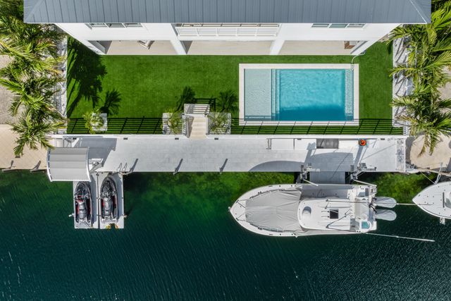 W 88 Plaza Del Lago, Lower Matecumbe, FL 33036