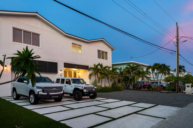 W 88 Plaza Del Lago, Lower Matecumbe, FL 33036