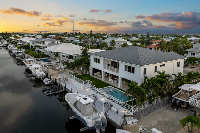 W 88 Plaza Del Lago, Lower Matecumbe, FL 33036