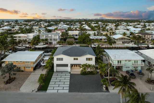 W 88 Plaza Del Lago, Lower Matecumbe, FL 33036