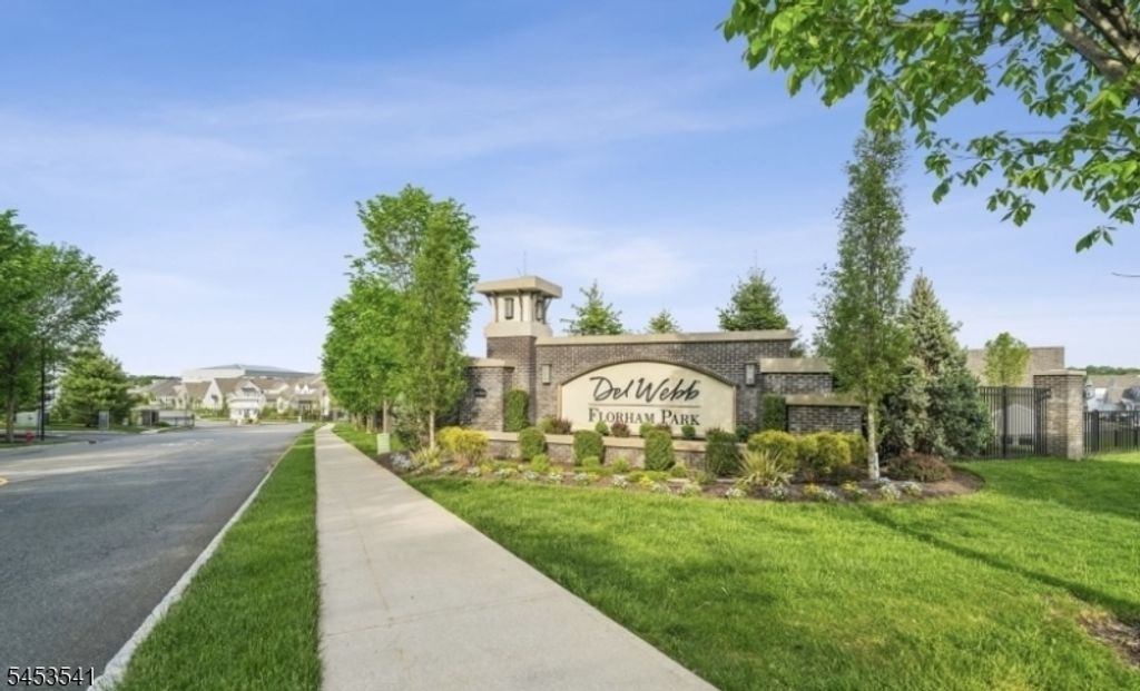 2 Vanderbilt Blvd 403, Florham Park Boro, NJ 07932 — exterior